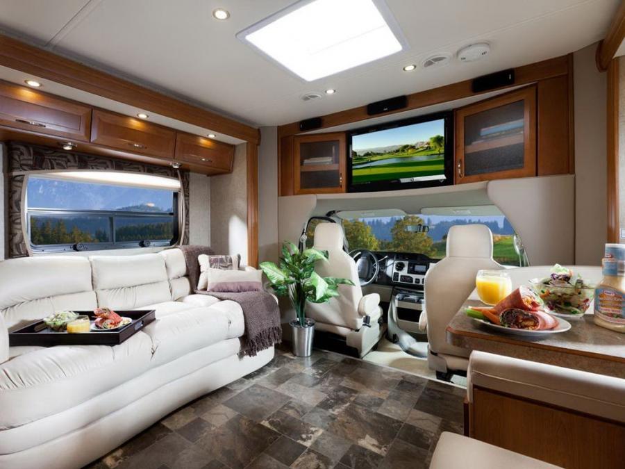 Интерьер Triple E Regency GT 2011 года  (фото 6 из 7)